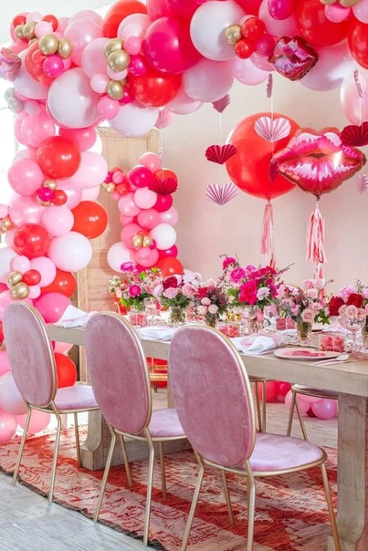 Романтичное украшения интерьера воздушными шарами Волшебные идеи для вдохновения